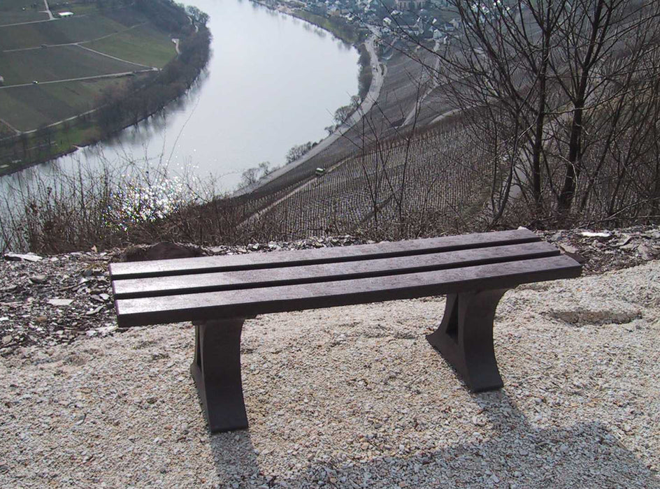 Canetti backless recycled plastic bench outdoor installation